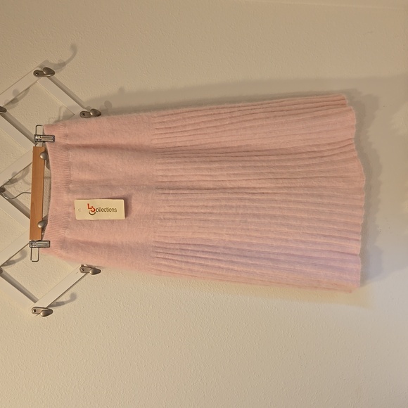 LS Collection Angora Pink A Line Skirt Size 2 Lined - Picture 2 of 8